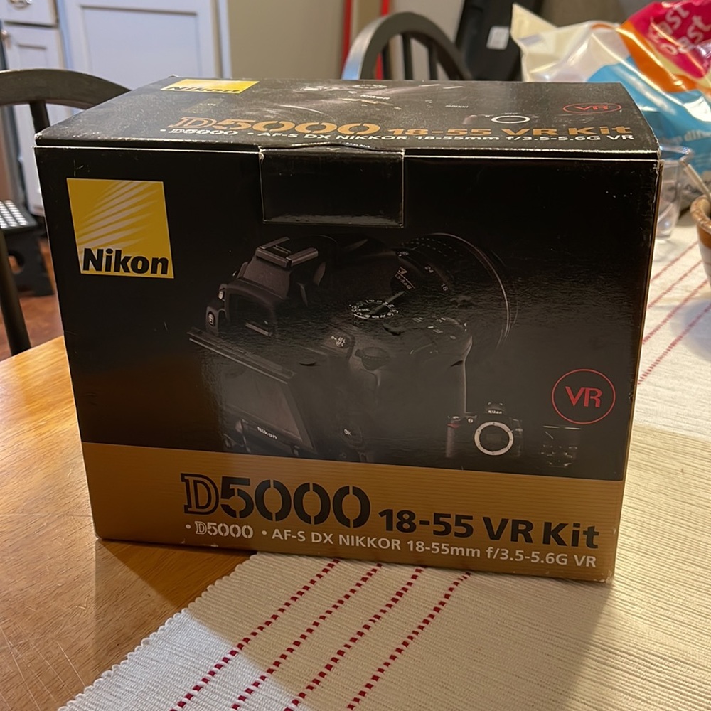 Nikon D5000 bundle - Picture 8 of 15